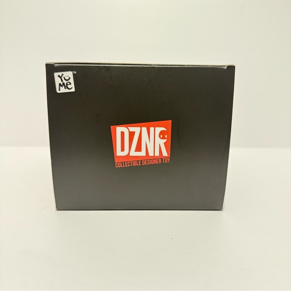 Squid Game Young-hee Dual Design Collector Plush DZNR Series - Picture 6 of 7